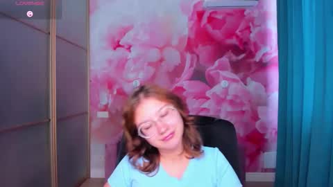 AngelinaLow online show from 10.23.25