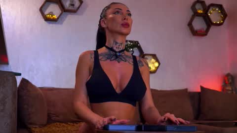 Angelina online show from 02.17.26