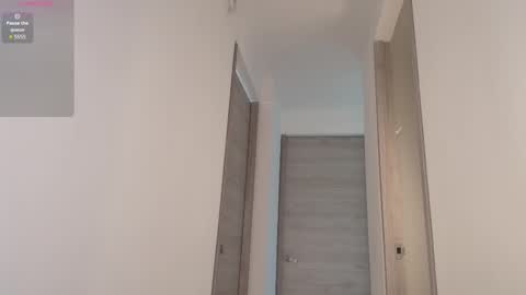 Snapshot of angelinarosss_ chatting on 11.13.25 online show from 11.13.25