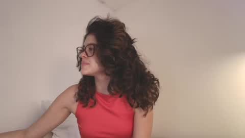 Snapshot of angelinarosss_ chatting on 05.11.26 online show from 05.11.26