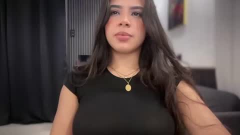 Snapshot of angelinav7 chatting on 06.28.26 Angelina Weiss online show from 06.28.26