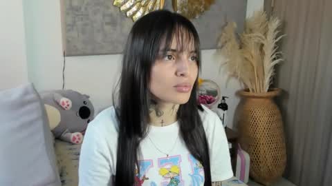 Snapshot of angeline__smith chatting on 10.27.25 Angeline Smith online show from 10.27.25