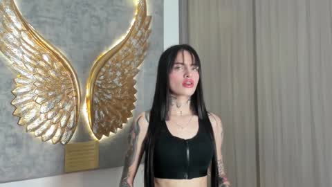 Snapshot of angeline__smith chatting on 11.12.25 Angeline Smith online show from 11.12.25