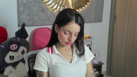 Snapshot of angeline__smith chatting on 11.14.25 Angeline Smith online show from 11.14.25