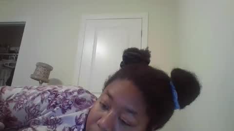 Snapshot of angeliquebelcaliz chatting on 02.15.25 angeliquebelcaliz online show from 02.15.25
