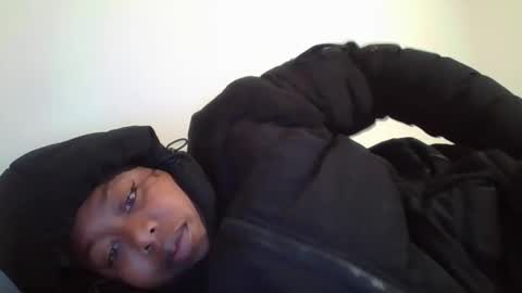 Snapshot of angeliquebelcaliz chatting on 02.18.25 angeliquebelcaliz online show from 02.18.25