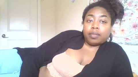 Snapshot of angeliquebelcaliz chatting on 09.24.25 angeliquebelcaliz online show from 09.24.25