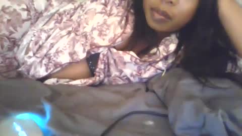 Snapshot of angeliquebelcaliz chatting on 09.25.25 angeliquebelcaliz online show from 09.25.25