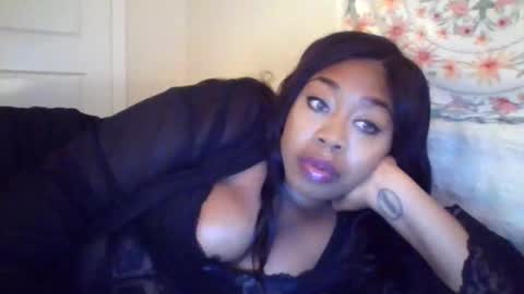Snapshot of angeliquebelcaliz chatting on 10.08.25 angeliquebelcaliz online show from 10.08.25