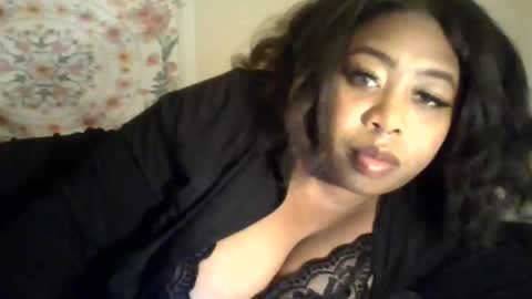Snapshot of angeliquebelcaliz chatting on 11.15.25 angeliquebelcaliz online show from 11.15.25