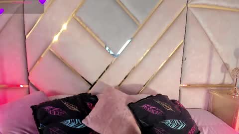 A F R O D I T A online show from 04.01.26