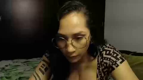  ANGELA ISABELLA  online show from 10.17.25