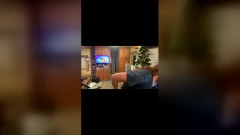 Snapshot of angellove8606 chatting on 12.16.25 angellove8606 online show from 12.16.25