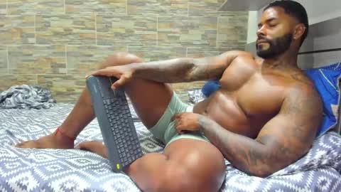Snapshot of angelo_evans33 chatting on 04.27.26 angelo_evans33 online show from 04.27.26