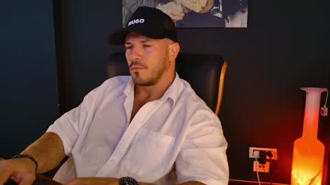 Snapshot of angeloeric chatting on 09.24.25 BlackWolf online show from 09.24.25