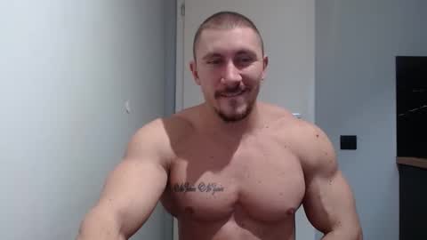 Snapshot of angelofit chatting on 12.03.24 ------- SEX SHOW WITH GUYS AND GIRLS MUSCLE SHOW online show from 12.03.24