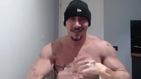 Snapshot of angelofit chatting on 12.30.24 ------- SEX SHOW WITH GUYS AND GIRLS MUSCLE SHOW online show from 12.30.24