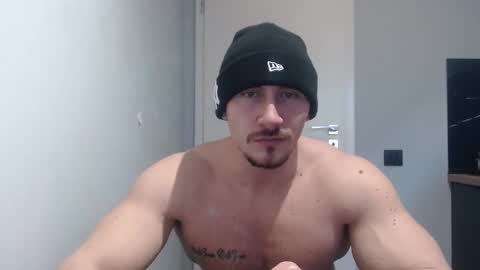 Snapshot of angelofit chatting on 02.22.25 ------- SEX SHOW WITH GUYS AND GIRLS MUSCLE SHOW online show from 02.22.25