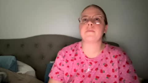 Snapshot of angeloflight273360 chatting on 03.11.25 Angel of Light online show from 03.11.25