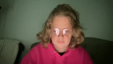 Snapshot of angeloflight273360 chatting on 10.21.25 Angel of Light online show from 10.21.25