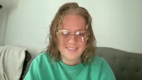 Snapshot of angeloflight273360 chatting on 11.03.25 Angel of Light online show from 11.03.25