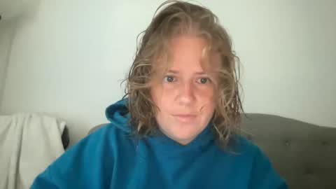 Snapshot of angeloflight273360 chatting on 11.11.25 Angel of Light online show from 11.11.25