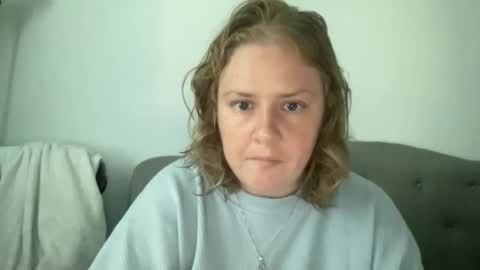 Snapshot of angeloflight273360 chatting on 11.12.25 Angel of Light online show from 11.12.25