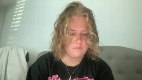 Snapshot of angeloflight273360 chatting on 11.13.25 Angel of Light online show from 11.13.25