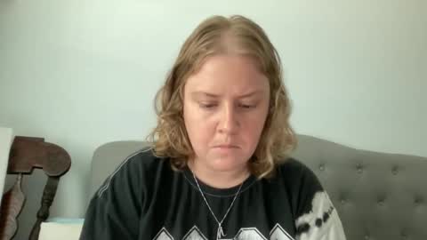 Snapshot of angeloflight273360 chatting on 11.20.25 Angel of Light online show from 11.20.25