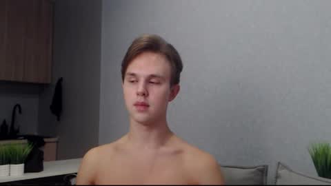 Snapshot of angelraaay chatting on 10.21.25 Angel online show from 10.21.25