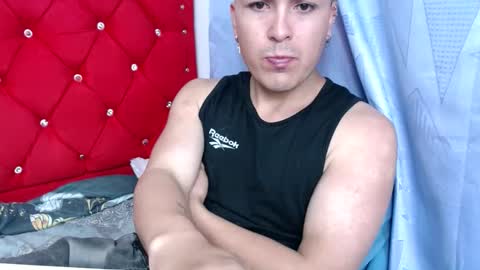 Snapshot of angels_0001 chatting on 12.11.24 angels_0001 online show from 12.11.24