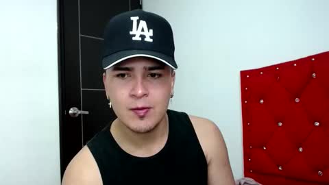 Snapshot of angels_0001 chatting on 12.18.24 angels_0001 online show from 12.18.24