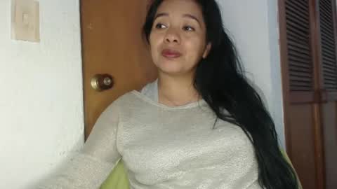 Snapshot of angelsexylatina chatting on 12.25.24 rebeca online show from 12.25.24
