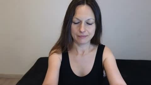 Snapshot of angelslive99 chatting on 07.22.26 Giulia online show from 07.22.26
