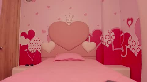 Snapshot of angelstonne_ chatting on 02.18.25 Angel online show from 02.18.25