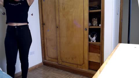 Snapshot of angelyxs chatting on 09.27.25 Angelyxs online show from 09.27.25