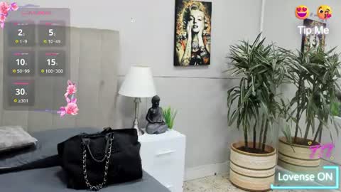 Snapshot of angie_abby chatting on 07.12.26 Angie Abby online show from 07.12.26