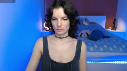 angie_faee online show from 01.13.25
