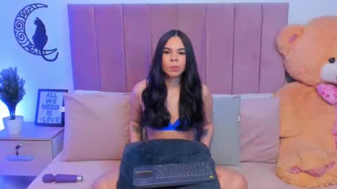 Snapshot of angiegriffin chatting on 02.25.25 Milo ---- online show from 02.25.25
