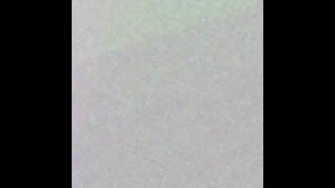 Snapshot of angielee01 chatting on 10.17.25 Angie y Andres online show from 10.17.25