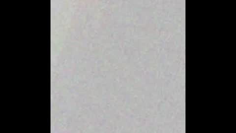 Snapshot of angielee01 chatting on 10.28.25 Angie y Andres online show from 10.28.25