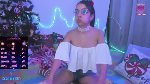 Snapshot of anhala_ chatting on 12.06.24 Anhala Rivera online show from 12.06.24