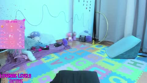 Snapshot of anhala_ chatting on 03.04.25 Anhala Rivera online show from 03.04.25