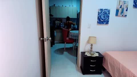 laura  online show from 11.16.25