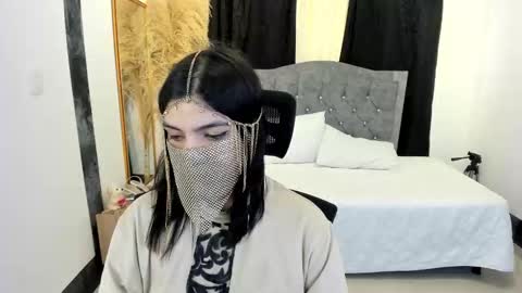 Snapshot of aniisaalii chatting on 02.06.26 Anissa online show from 02.06.26