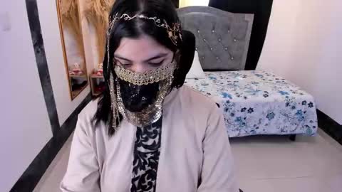 Snapshot of aniisaalii chatting on 02.12.26 Anissa online show from 02.12.26