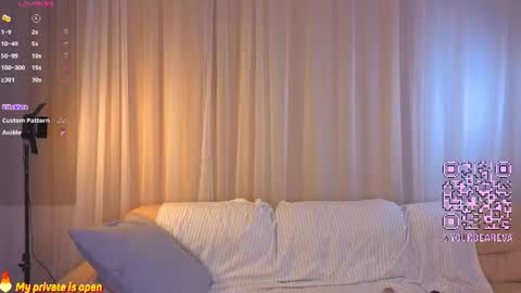 Snapshot of anika_heir chatting on 06.18.26 Alice online show from 06.18.26
