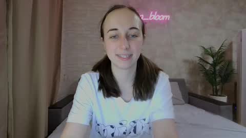 anikabloom online show from 01.22.25