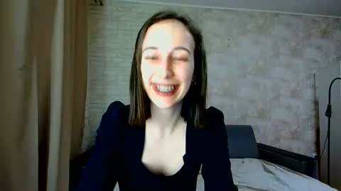 Snapshot of anikabloom chatting on 06.23.26 anikabloom online show from 06.23.26