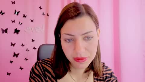 Anni online show from 10.22.25